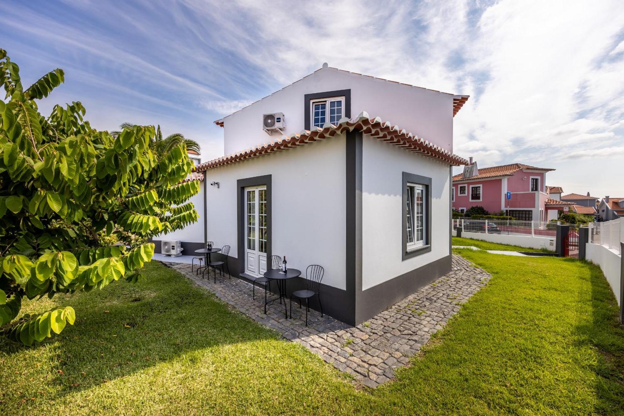 Angra Charming Suites By Seewest Angra do Heroismo Ngoại thất bức ảnh
