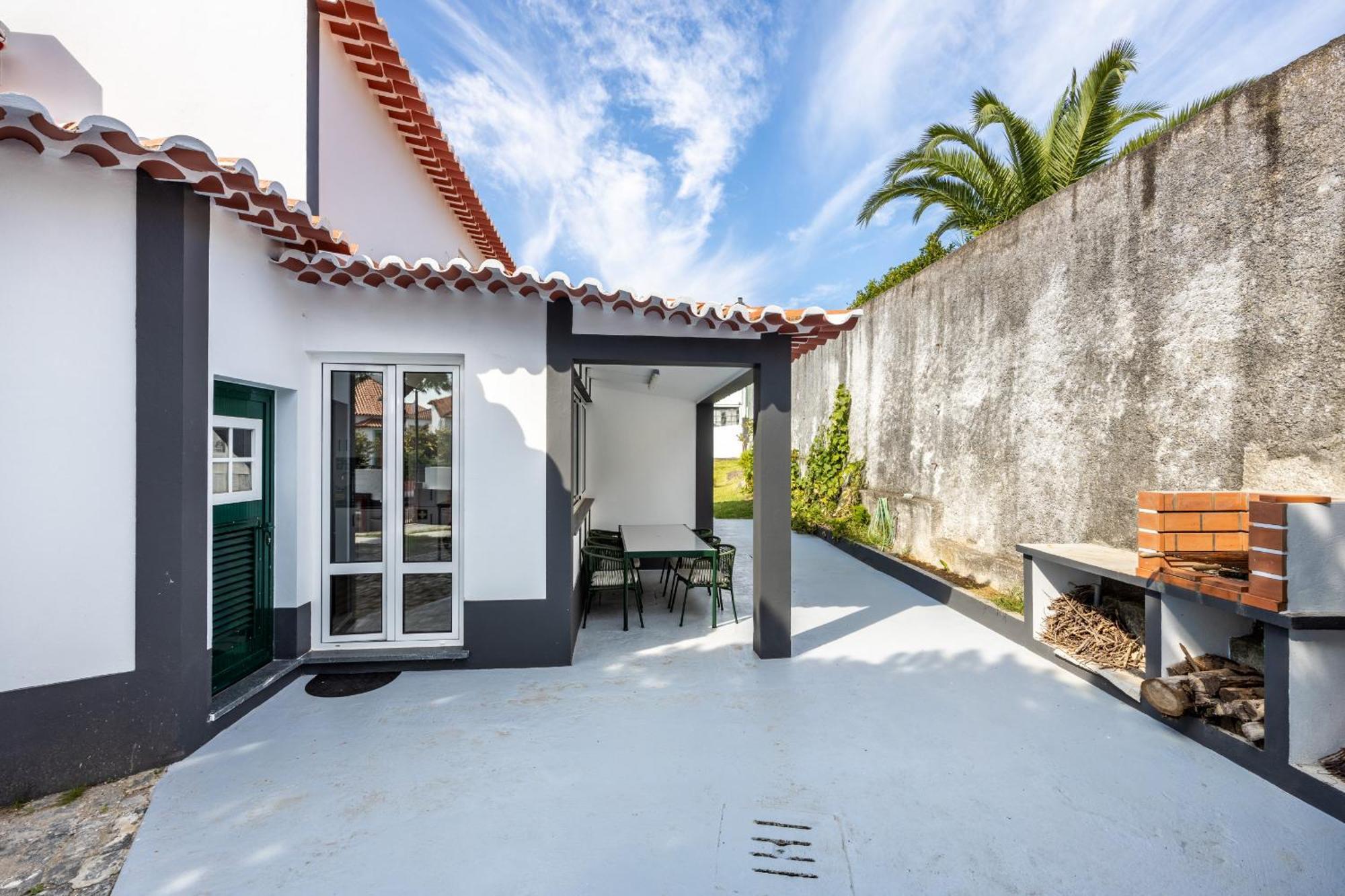 Angra Charming Suites By Seewest Angra do Heroismo Ngoại thất bức ảnh